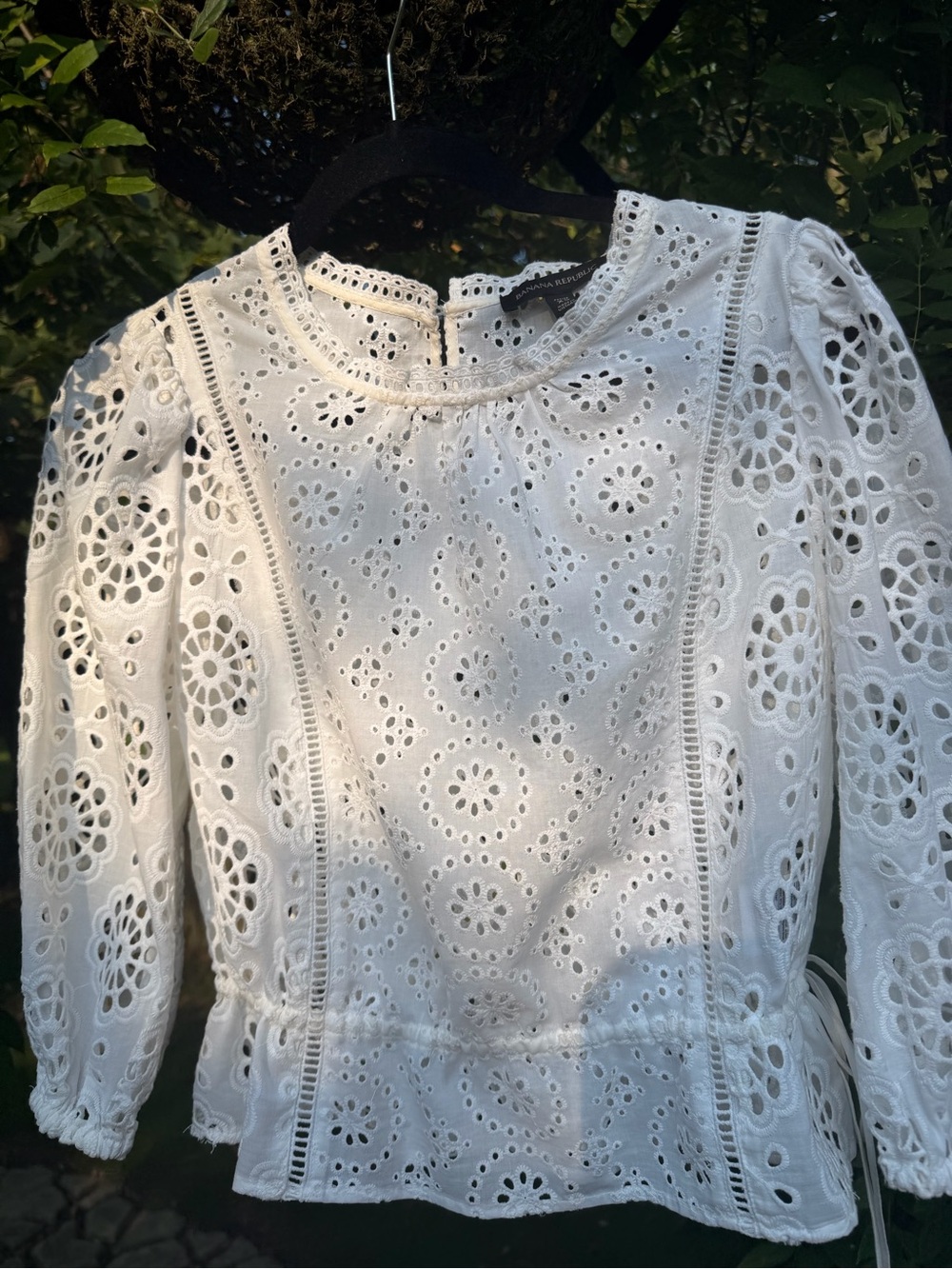 Banana Republic White Eyelet Lace Long Sleeve Top